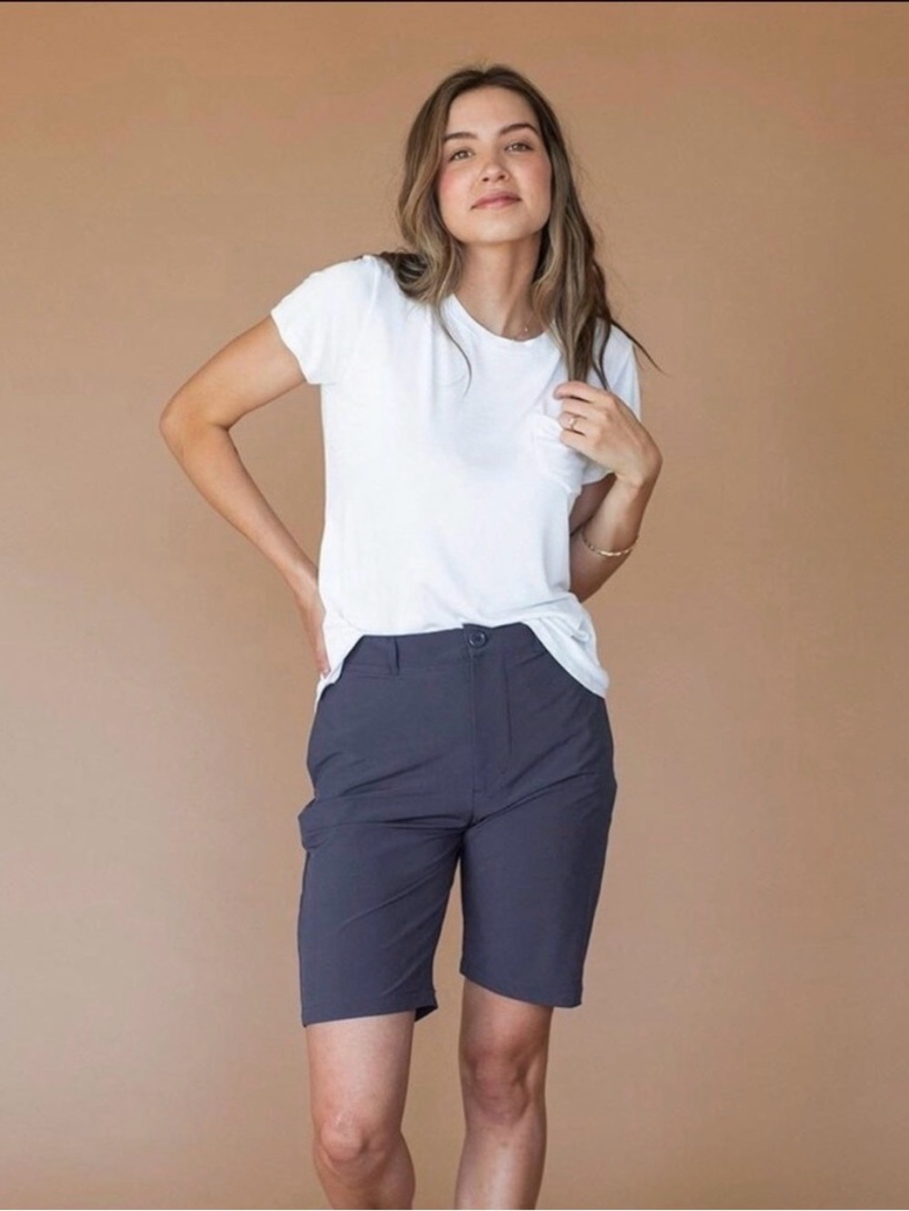 Albion Fit Navy Stretch Bermuda Shorts Size Medium Athleisure Lightweight
